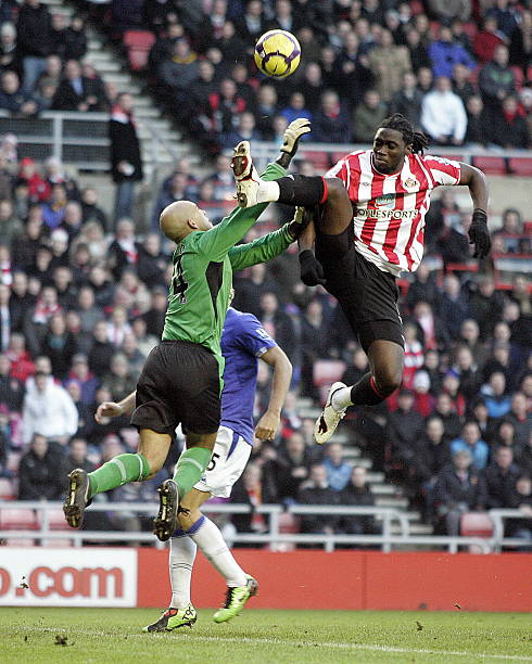 一名被广泛 一名被广泛