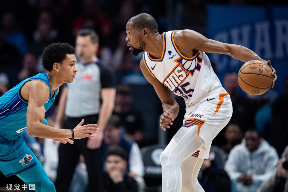 更因为他们 更因为他们